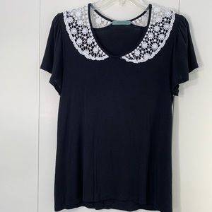 PLEIONE L lace neck black short sleeve